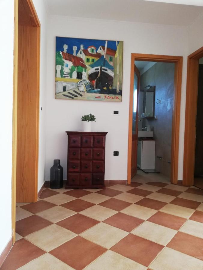 Apartment Laetitia Kaštelir エクステリア 写真